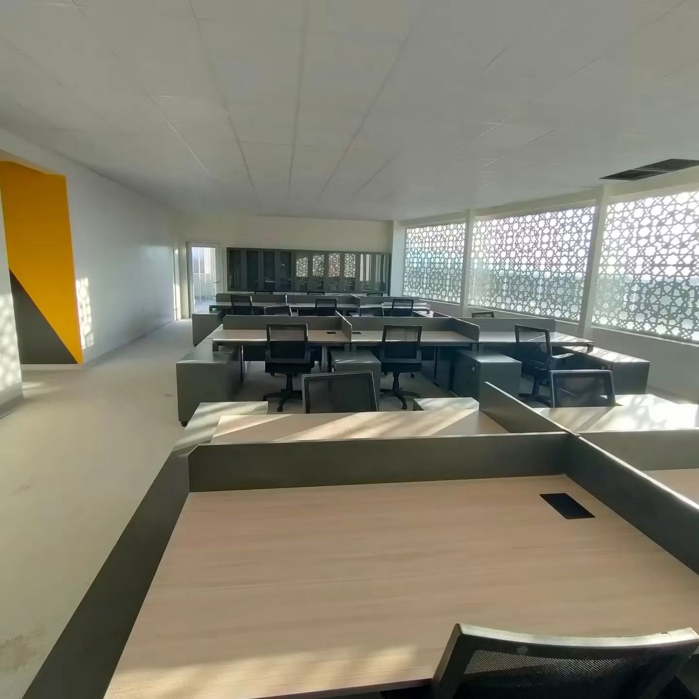 TNCLAB Uzun Kenar Tezgah Laboratuvar Kurulumu